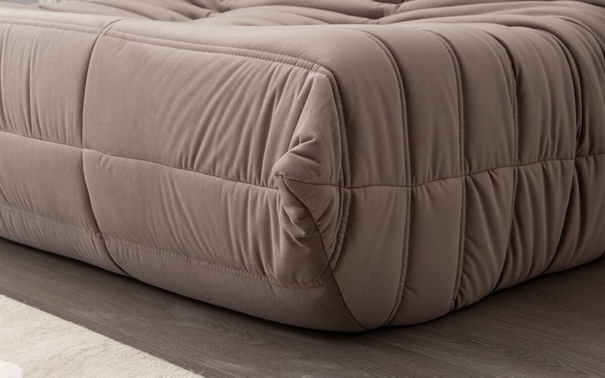 Linko Large Modern Tufted Lounge Chair - Image 20