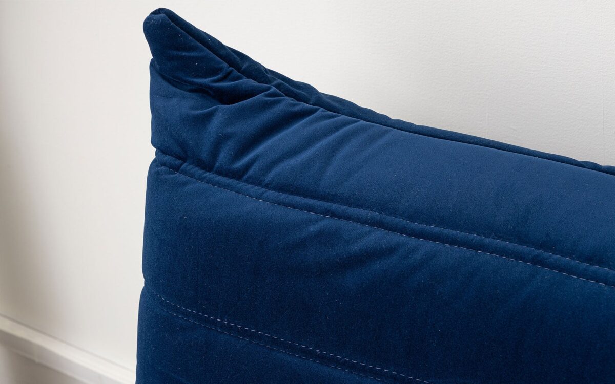 Linko Large Modern Tufted Lounge Chair - Image 30