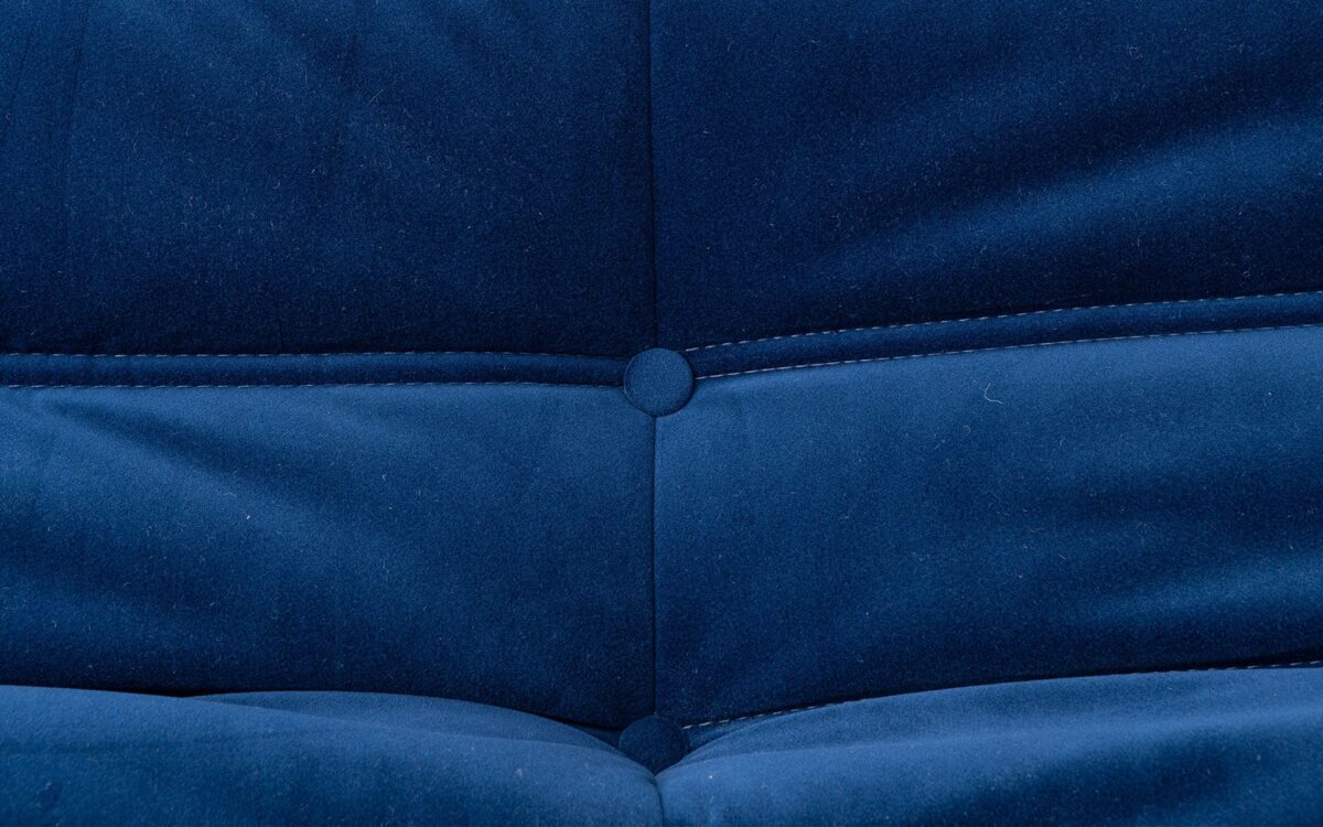 Linko Large Modern Tufted Lounge Chair - Image 31